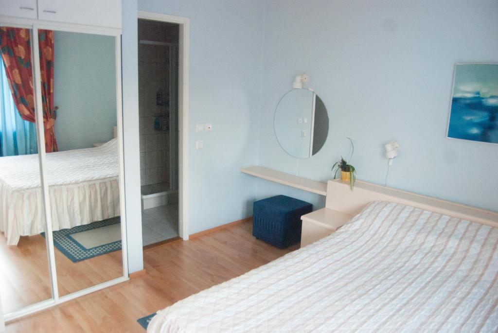 Nette Hotel Parnu Room photo